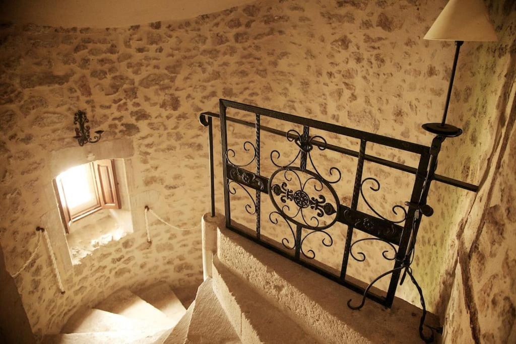 14Th Century Priory In Pressigny Bed and Breakfast Pressigny  Exteriör bild